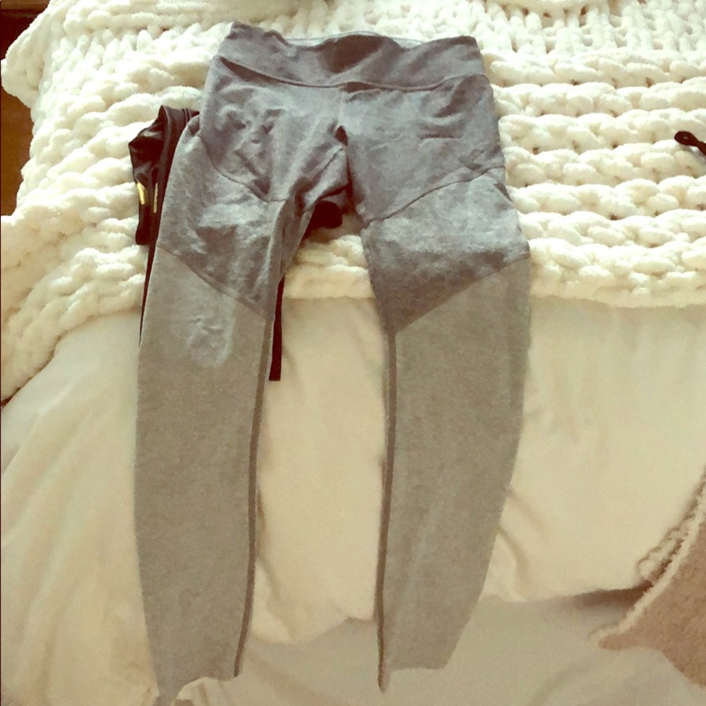 Outdoor voices leggings